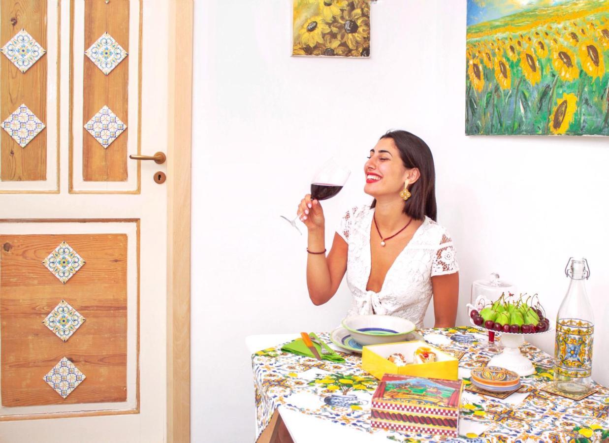 Bilocale Holiday Taormina Centro Apartment ภายนอก รูปภาพ
